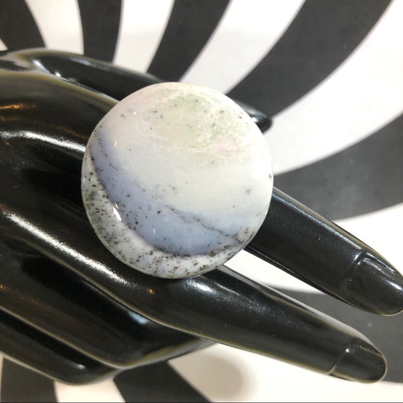 Large circular black white quartz ring OOAK - Picture 2 of 6